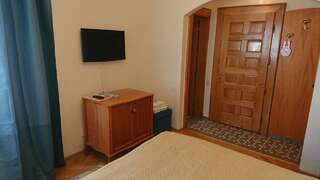 Гостевой дом Pensiunea Casa Cranta Брашов Двухместный номер с 1 кроватью-15